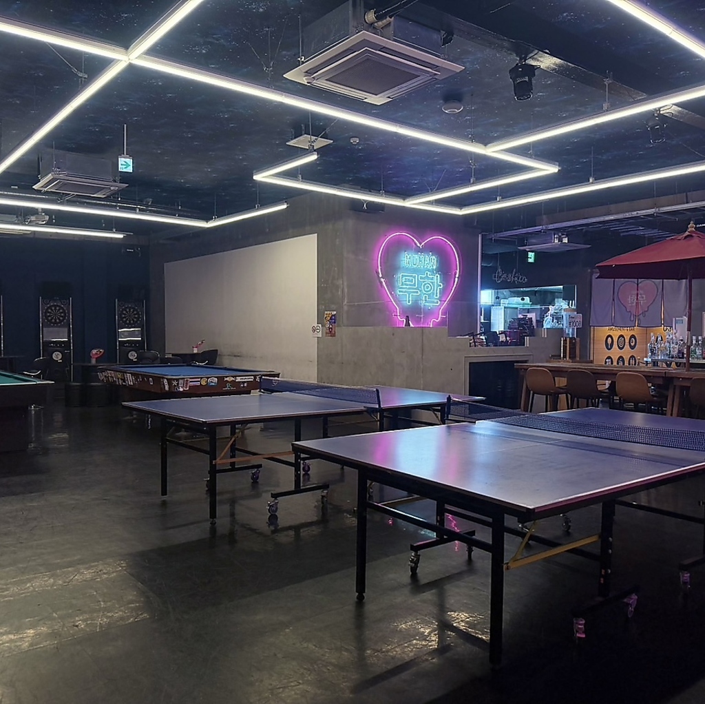 ダーツ・ビリヤード・卓球で遊べるアミューズメントスペース