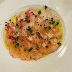 鮮魚のクルドとオイル・ディ・オリーヴァ”カルパッチョ”
