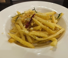 ほくほく揚げたて”スパイシーポテトフライ”