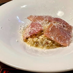 生ハムとパルミジャーノチーズのリゾットの写真