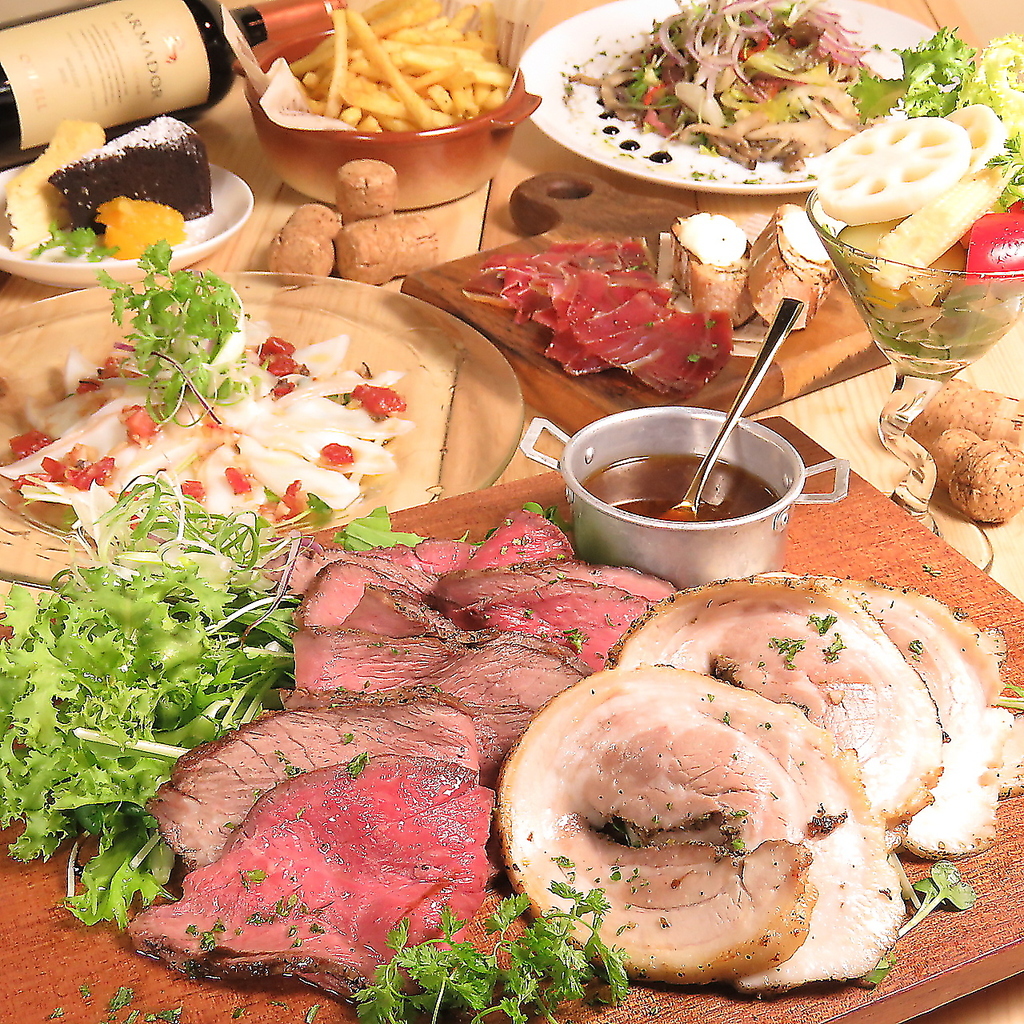 女子会や各種宴会にピッタリのコースもご用意しております！飲み放題も◎