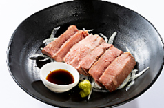 極上牛タン刺し