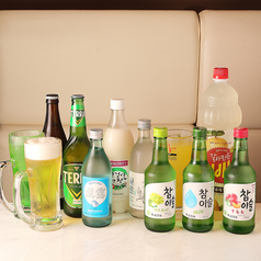 バリエーション豊富なお酒と一緒に韓国料理を楽しんで♪