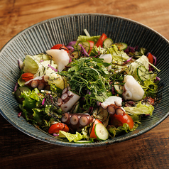 タコと大葉の和風サラダ