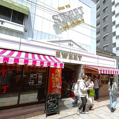 CAFE SWEET 縄手本店の写真