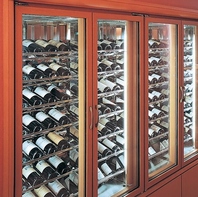 厳選ワインもお楽しみいただけます。