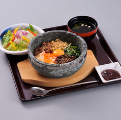 平日11:00～15:00までお得なランチ♪