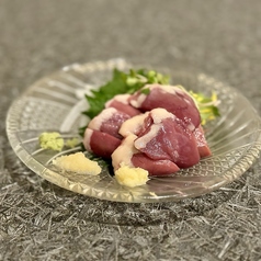 但馬地鶏の心臓刺し