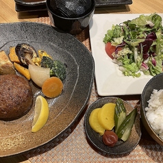 創作cafe diningてっぱんやのおすすめポイント1