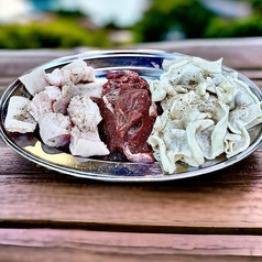 ホルモン三兄弟