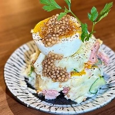 とろとろ卵とスパムのなめらかポテトサラダ