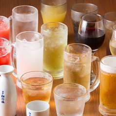 カクテルや日本酒、焼酎なども豊富に揃えております。