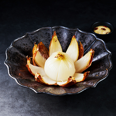 【薪焼き 野菜】丸ごと玉ねぎの熾火焼き