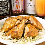 2000円あれば十分飲めちゃいます。おすすめは鶏の半身をロースターでじっくり焼いた若鶏半身揚げ