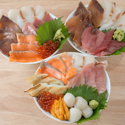 他店には負けない鮮度に絶対的な自信あり◎美味しい魚をお腹いっぱい楽しめる海鮮丼