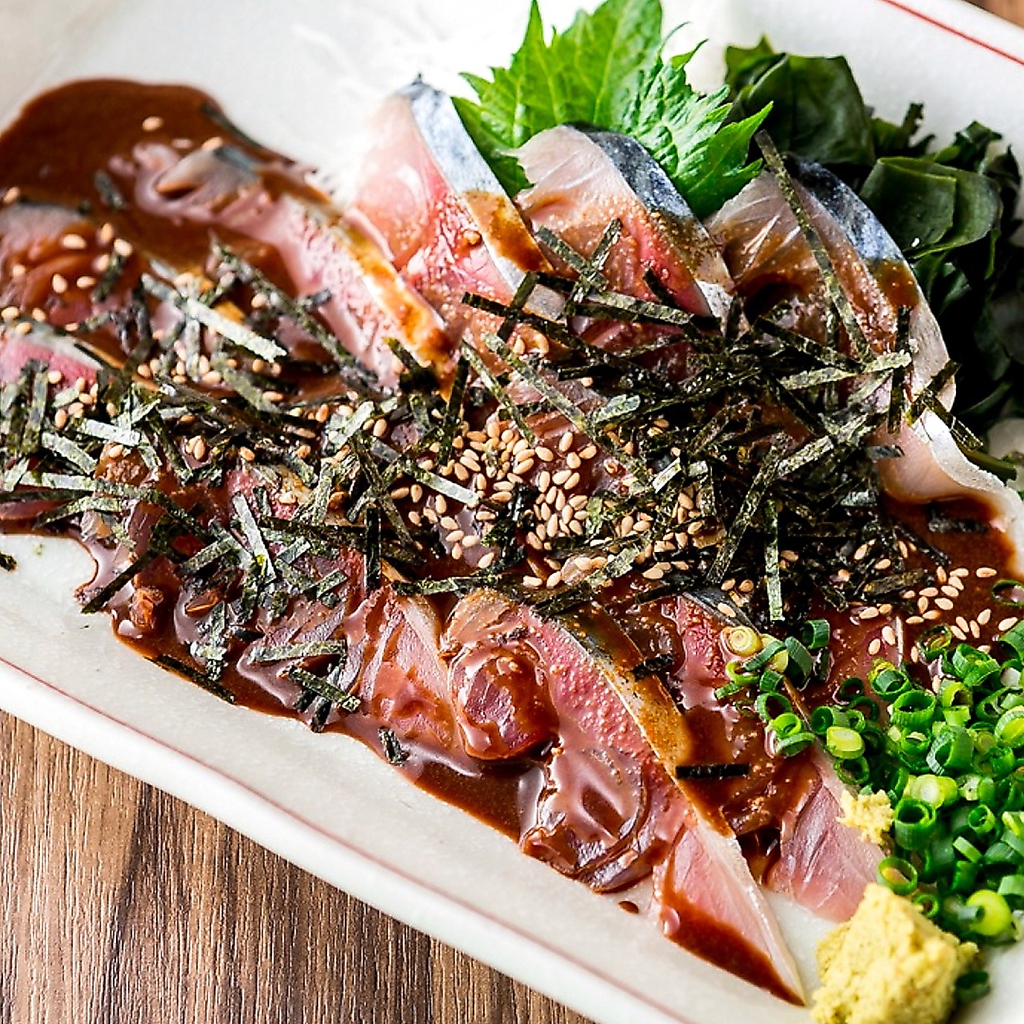 九州は玄界灘から直送。新鮮なアジ。人気No1の胡麻アジ