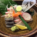 料理メニュー写真 天然石鯛の刺身