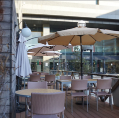 ハワイアンCafe&Dining ヒロキッチン 大船の外観3