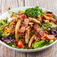 ベーコンときのこのサラダ