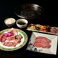 料理長が厳選する極上の石垣牛と黒毛和牛 &nbsp;&nbsp;