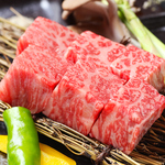 極上な賽の焼肉をリーズナブルに楽しめる【賽　焼肉コース】は全7品120分飲み放題付き3500円