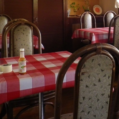 テーブルのお席です。デートにおすすめ！