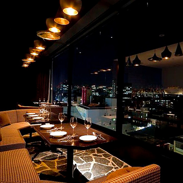 夜景の見えるオイスターバー Cierpo Restaurant & Bar シェルポ 神楽坂の雰囲気1