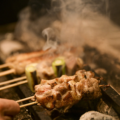 備長炭でじっくり焼いたこだわりの串焼き