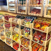 お菓子&デザートアイスバー食べ放題！