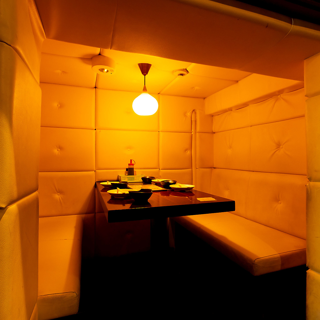 1部屋限定☆ふかふかソファのプライベート半個室！ご予約はお早めに！！