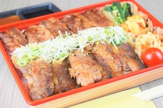 黒毛和牛カルビ焼肉弁当1780円