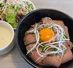 【ランチ】ローストビーフ丼　※週替わりです※