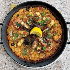 リトルイタリー人気の魚介のパエリア