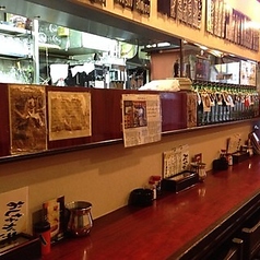 昔ながらの大衆酒場なので、ちょっと飲みたい時にフラリと立ち寄れます。気さくなスタッフとお喋りを愉しみながら、お料理やお酒をご堪能ください。