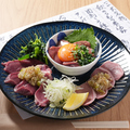 料理メニュー写真&nbsp;肉刺し３種盛り（ハツユッケ＆タン＆レバー）