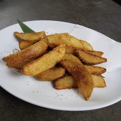 【揚げ物】やみつきスパイシーポテトフライ