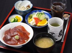 月曜日の限定メニューのづけ丼