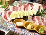 広島竹原峠下牛のコウネ料理　刺身や炙りでどうぞ。