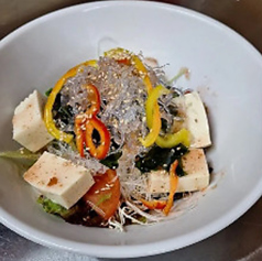 ・梅しそ香る豆腐サラダ