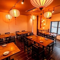 ホイアンのランタンでぬくもりある2階席♪