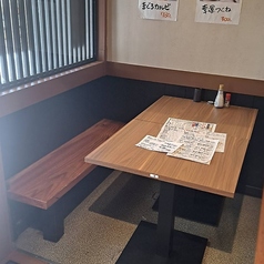 4名掛けのテーブル席になります