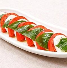 トマトとモッツァレラのカプレーゼ