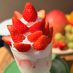 【パフェ】季節のパフェ