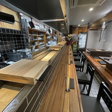 囲炉裏 酒場 火と酒の雰囲気1