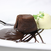 一番人気!フォンダンショコラ♪濃厚なチョコレートとひんやり広がるバニラアイス♪