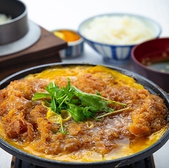 ロースかつ鍋御膳の写真