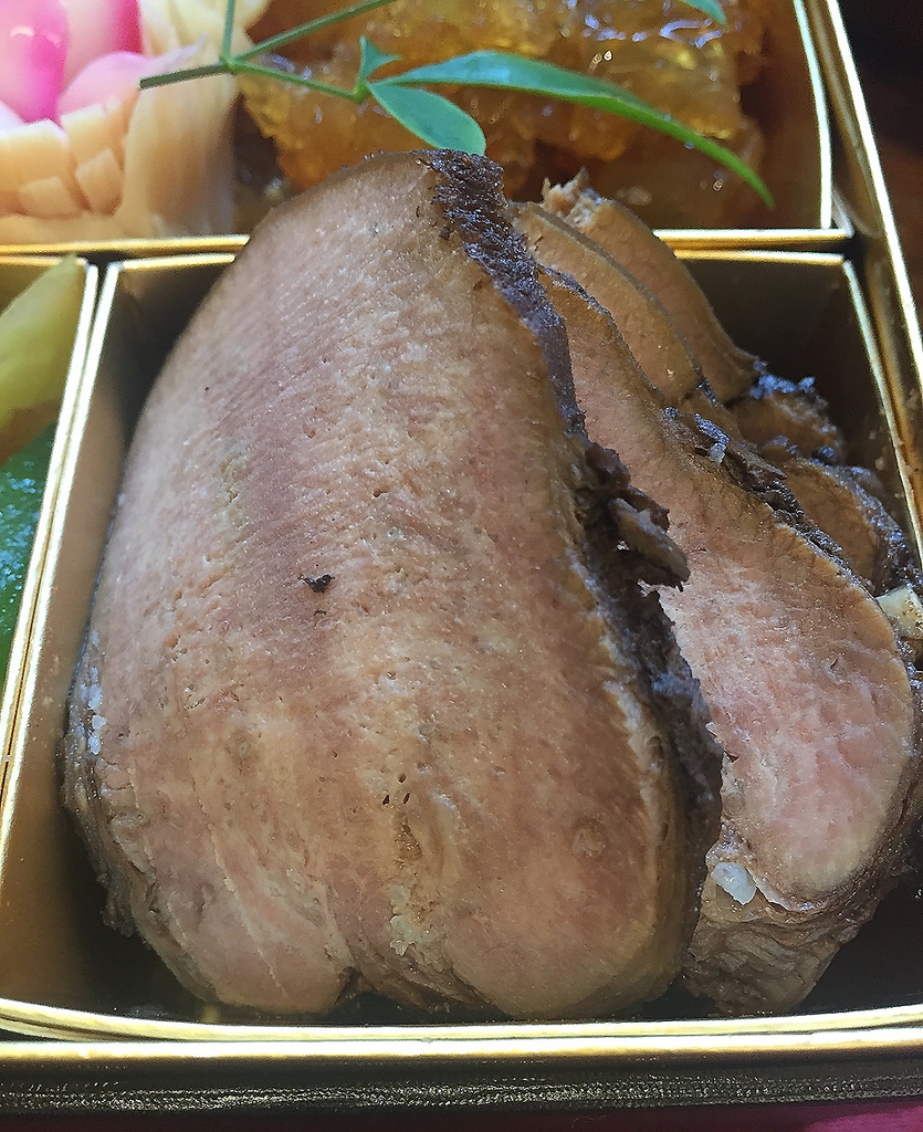 牛タンの烏龍茶漬け