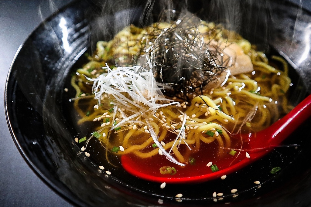 魚介と鶏ガラの醤油ラーメン
