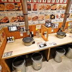 カウンター席もございますのでお一人様でもゆっくりお過ごしいただけます♪デートにもおすすめ！