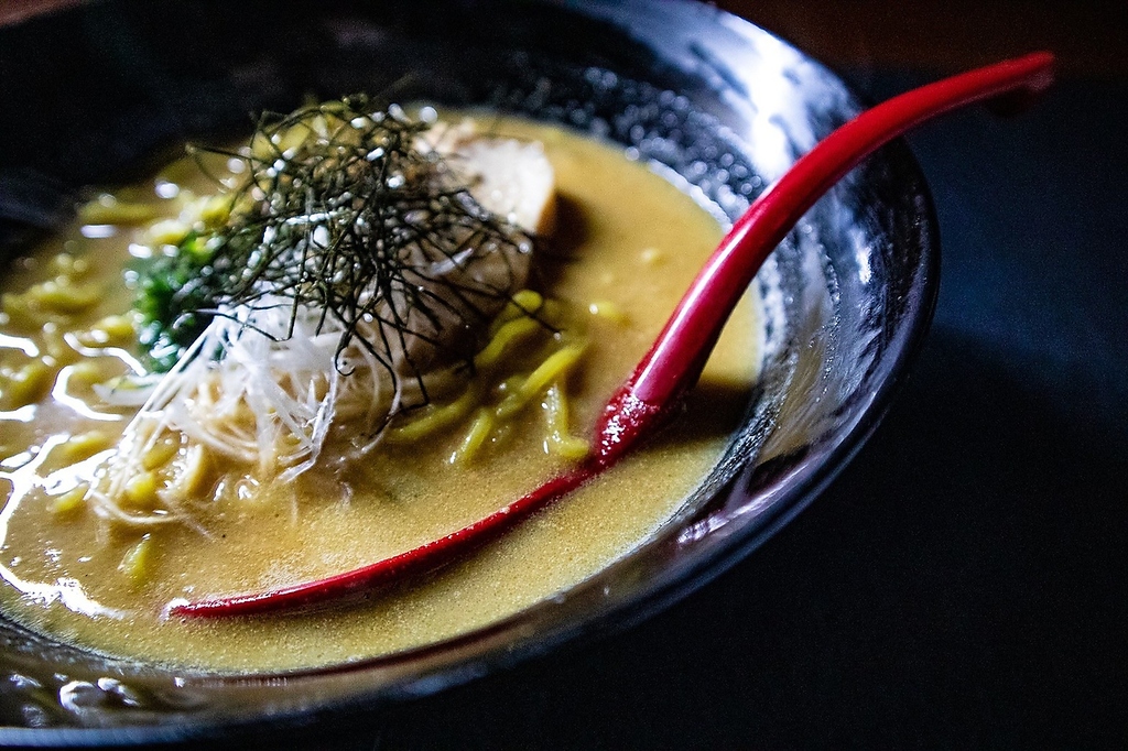自家製鶏白湯ラーメン